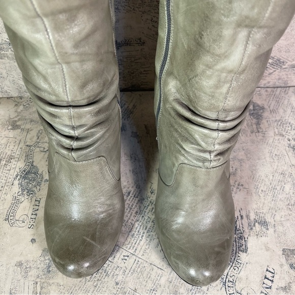 Miz Mooz Women's Shelley Boots - Picture 4 of 13